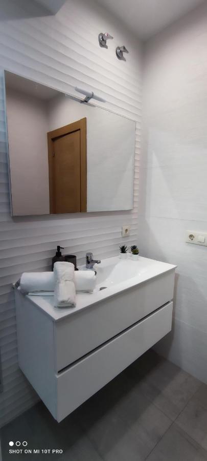 Apartamento En Pleno Casco Historico De Vigo Appartamento Esterno foto